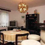 Ii 펜션 Manjadvorci