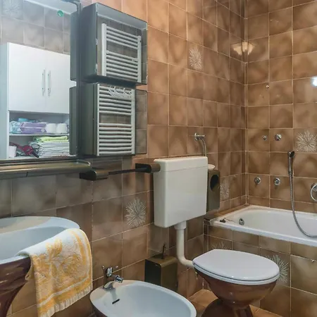 3 Bedroom Lovely In Manjadvorci