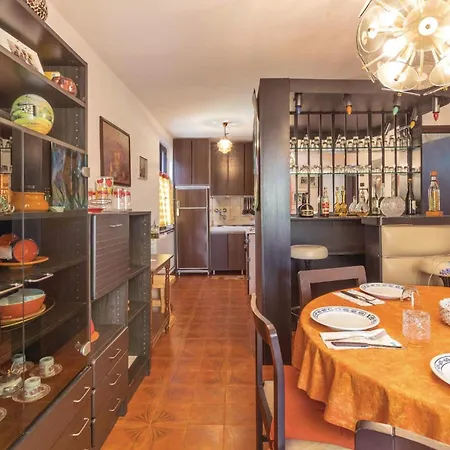3 Bedroom Lovely In Manjadvorci